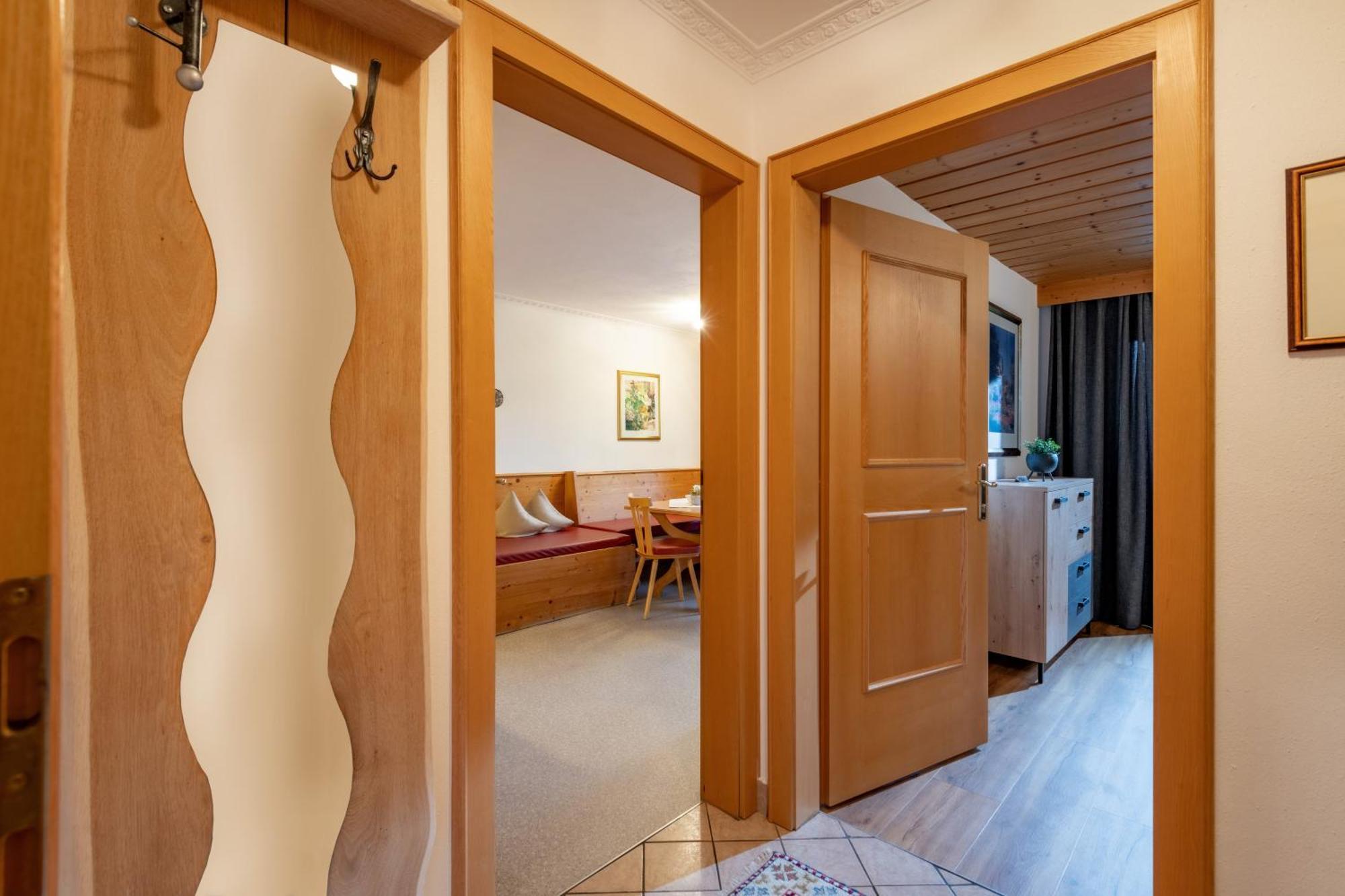 Haus Schroll Leilighet Ried im Zillertal Eksteriør bilde