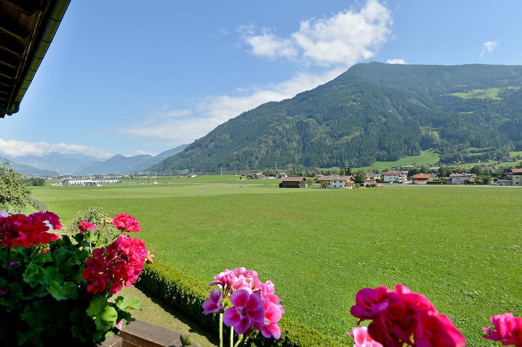 Haus Schroll Leilighet Ried im Zillertal Eksteriør bilde